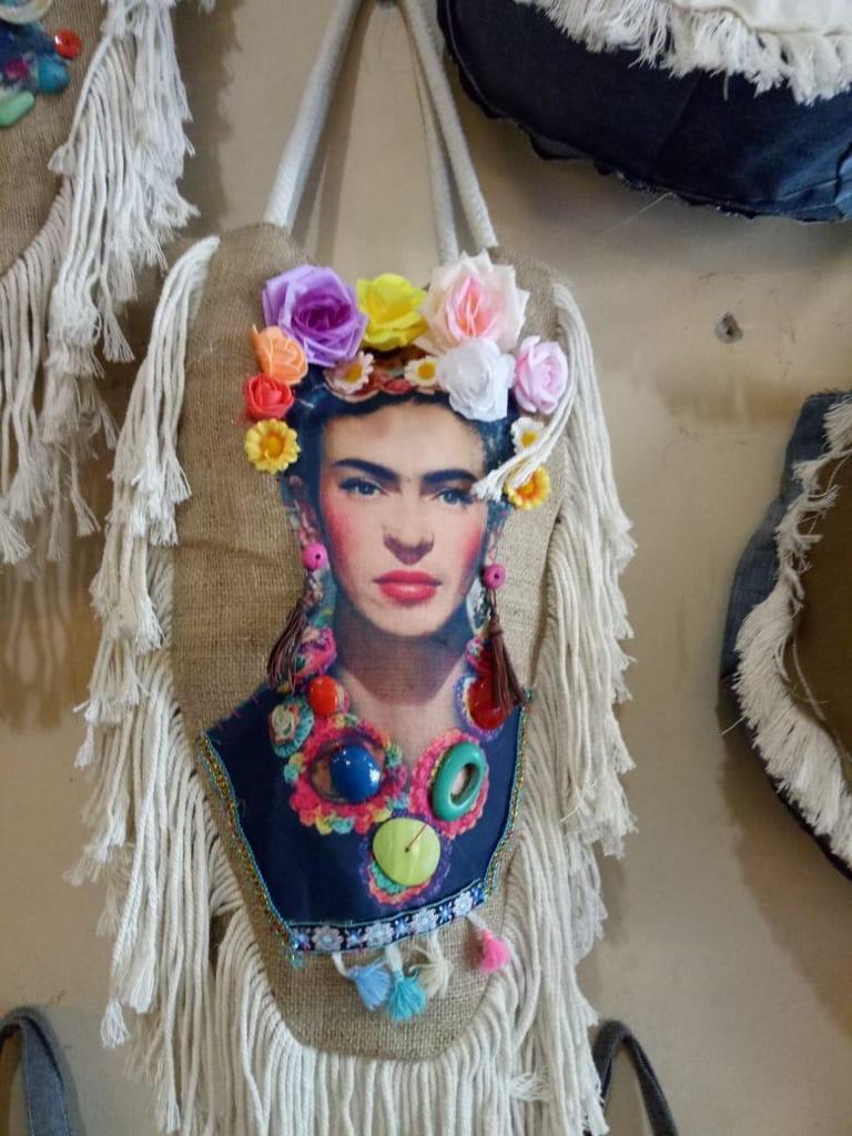 Exposición vestidos